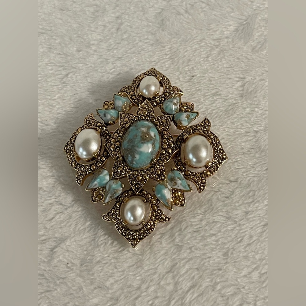 sarah coventry brooch Vintage 1960s turquoise pearls brooch/pendant gold